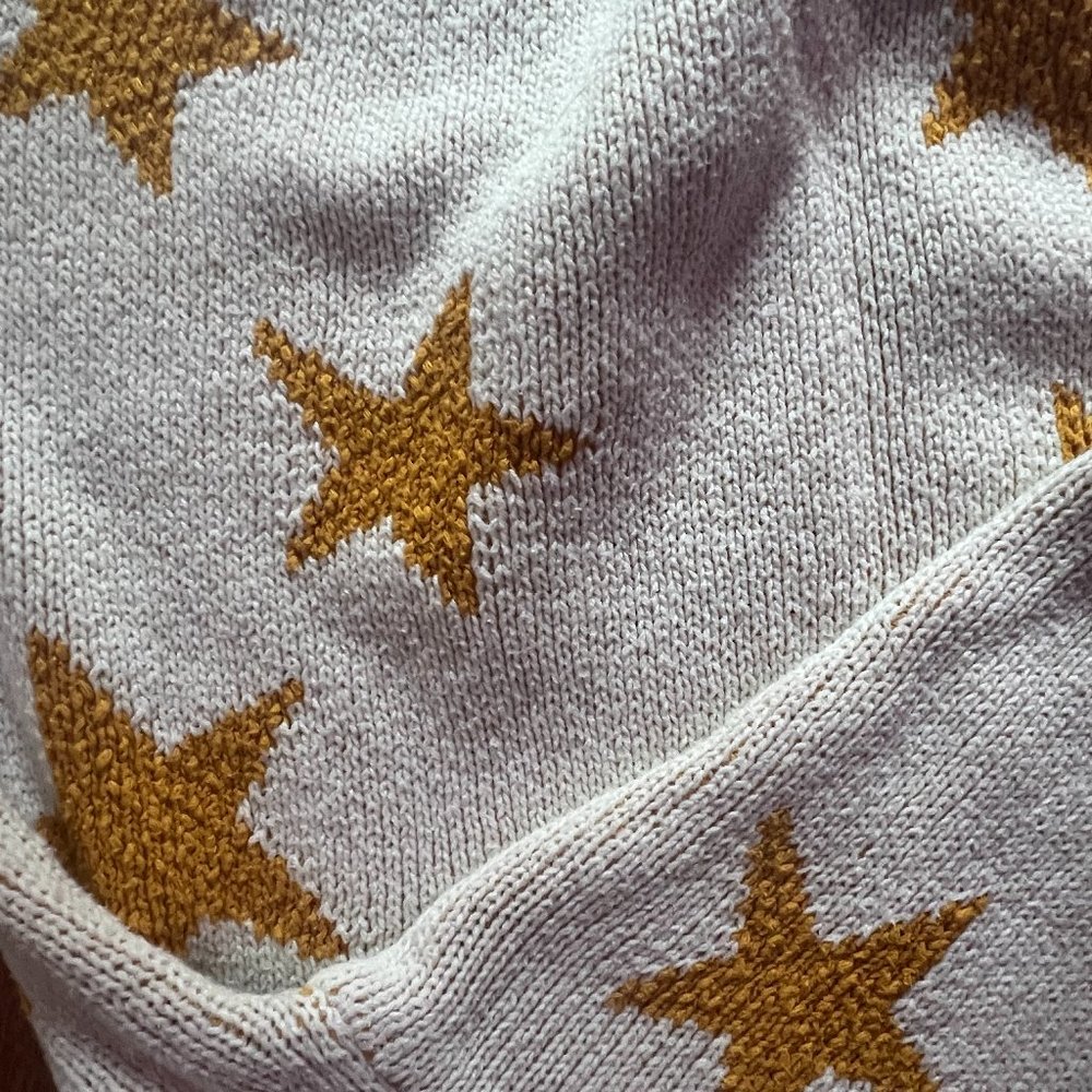 Star Sweater - Picture 5 of 8